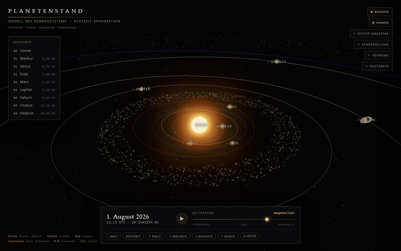 3D-Ansicht des Sonnensystems mit Sonne, Planetenbahnen, Asteroidengürtel und Zeitsteuerung